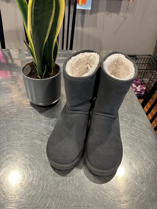 Koolaburra by Ugg Uggs Grey Suede Boots Size 8 Cozy Warm Cottagecore Y2K - Picture 2 of 8